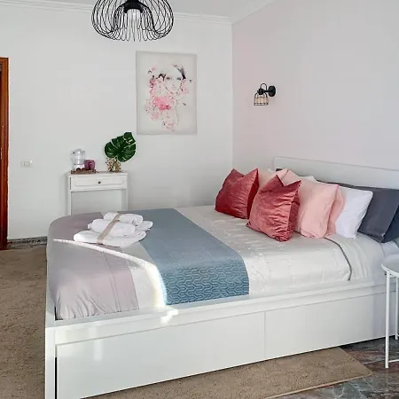 Privadas Cerca De La Playa Y Aeropuerto En Casa Compartida Con Otros Huespedes Holiday home Playa Honda (Lanzarote)